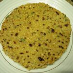 शिल्लक राहिलेल्या डाळीपासून कसा बनवाल सांबार पराठा?