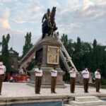 राष्ट्रीय स्वयंसेवक संघाने केला महापुरूषांना सघोष मानवंदना व वाद्यपूजन करीत विजयादशमीचा उत्सव साजरा