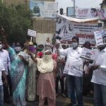 #हाथरस;’योगी सरकार बांगड्या भरो’ आंदोलन