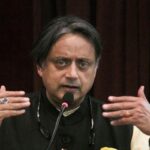 लेखणी सत्ताधाऱ्यांच्या तलवारी बरोबर कशी लढू शकते? शशी थरूर
