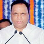 मुख्यमंत्र्यांना बॉलिवूडची चिंता आणि सुपुत्राला पब आणि बारची चिंता- आशिष शेलार