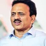 भाजपा नेते गिरीश महाजन यांच्यावर पुण्यात खंडणीचा गुन्हा दाखल