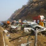 कोरोनात वाचवले,अपघातात गमवाले:अपघातात सहा जणांचा जागीच मृत्यु तर पाचजण गंभीर जखमी