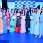 पुण्यात पहिल्यांदाच धावत्या मेट्रोमध्ये फॅशन शोचे आयोजन