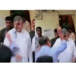 चंद्रकांत पाटील यांच्यावर शाइफेक :हिंमत असेल तर समोर या-चंद्रकांत पाटलांचं आव्हान