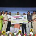 ‘संत तुकाराम वनग्राम योजना’ प्रथम क्रमांकाचा पुरस्कार नांदोशी संयुक्त वनव्यवस्थापन समितीस प्रदान