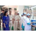 आणि जेष्ठ अभिनेत्री अलका कुबल यांना रडू कोसळलं…