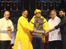 Shivshahir Babasaheb Purandare Award given to veteran colorist Ashok Saraf