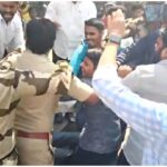 Clash between SFI and ABVP workers in Pune University