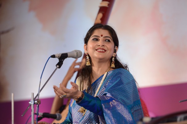 Kaushiki stunned the fans with the magic of his vocals.