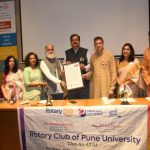 Take the help of latest technology and AI in the field of social service