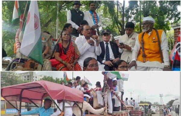 जय जवान जय किसान’च्या नाऱ्याव्दारे मांडल्या शेतकरी आणि सैनिकाच्या मागण्या जय जवान जय किसान'च्या नाऱ्याव्दारे मांडल्या शेतकरी आणि सैनिकाच्या मागण्या