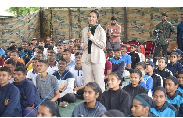 आंतरिक ऊर्जा वाढवून जीवन संतुलित करा : मिसेस युनिव्हर्स टॉलरन्स डॉ.प्रचिती पुंडे यांचे विचार आंतरिक ऊर्जा वाढवून जीवन संतुलित करा