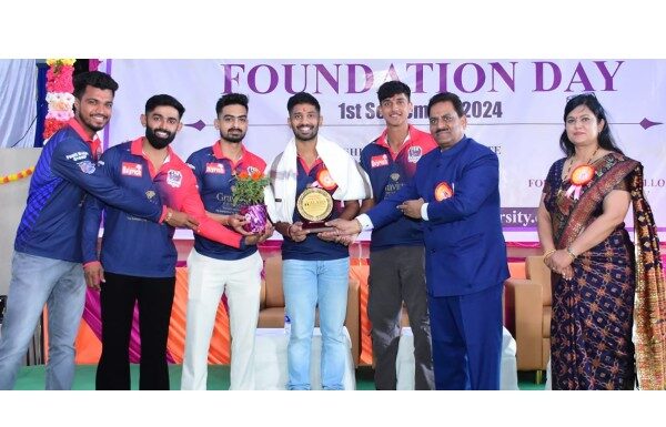 सतत प्रयत्न करणारे कधीच हरत नाहीत – अलार्ड विद्यापीठाचे कुलपति डॉ.एल.आर.यादव यांचे मत सतत प्रयत्न करणारे कधीच हरत नाहीत