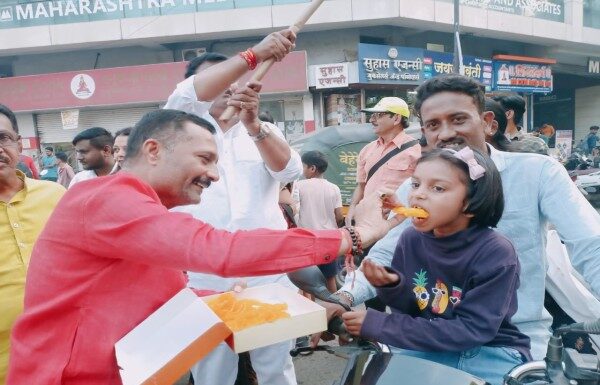 हरियाणात भाजपची हॅट्रिक : कसबा मतदारसंघात भारतीय जनता पार्टीकडून विजयाचा मोठा जल्लोष कसबा मतदारसंघात भारतीय जनता पार्टीकडून हरियानाच्या विजयाचा जल्लोष