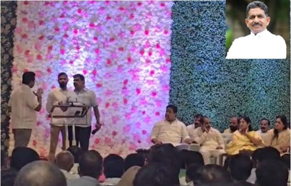 खडकवासलाचे आमदार भीमराव तापकीर आणि इच्छुकांमध्ये उमेदवारीवरून खडाजंगी खडकवासलाचे आमदार भीमराव तापकीर आणि इच्छुकांमध्ये उमेदवारीवरून खडाजंगी