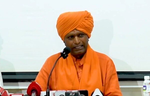 99 percent of tweets against Ramgiri Maharaj are from abroad