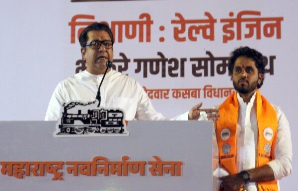 शरद पवार फोडाफोडीच्या राजकारणाचे आद्यसंत