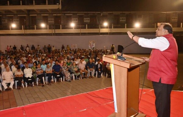 ‘भारत तोडो’च्या पार्श्वभूमीवर राष्ट्रीयत्व बळकट करण्याची गरज :अविनाश धर्माधिकारी भारत तोडो'च्या पार्श्वभूमीवर राष्ट्रीयत्व बळकट करण्याची गरज