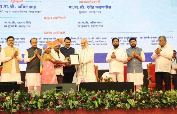 हा तर मोदींचा चमत्कार : अमित शहा यांचा राहुल गांधींना टोला; ठाकरे, पवारांवरही निशाणा हा तर मोदींचा चमत्कार : अमित शहा यांचा राहुल गांधींना टोला