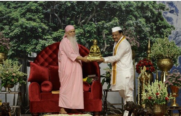 हिमालयीन समर्पण ध्यान संस्काराच्या चैतन्यात रमली आळंदी नगरी Himalayan devotional meditation rituals