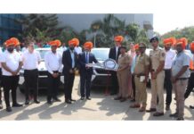 Distribution of 5 four-wheelers by Gestamp Automotives and Hope Foundation for the safety and health of women and children