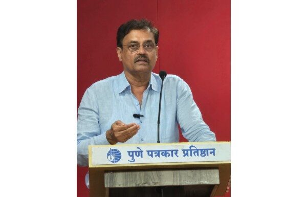 कसोटी क्रिकेट संपले, तर खरे क्रिकेटच संपून जाईल.. : दिलीप वेंगसरकर कसोटी क्रिकेट संपले, तर खरे क्रिकेटच संपून जाईल