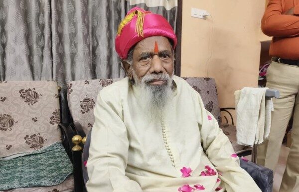 मारुती चित्तमपल्ली यांचे निधन