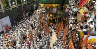 लाखो वैष्णवांच्या साक्षीने संतश्रेष्ठ ज्ञानेश्वर माउलींच्या पालखीचे अलंकापुरीतून पंढरपूरकडे थाटात प्रस्थान माऊलींच्या पालखीचे थाटात प्रस्थान