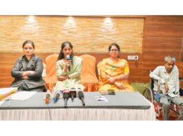लग्नात चारचाकी व १५ तोळे सोने देऊनही सासरच्या लोकांकडून विवाहितेचा छळ