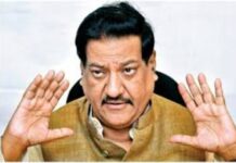 शिक्षण दुर्लक्षित, भाषावादाचा भडिमार; विकास केवळ दिवास्वप्न: पृथ्वीराज चव्हाण यांचा सरकारवर हल्लाबोल पृथ्वीराज चव्हाण यांचा सरकारवर हल्लाबोल