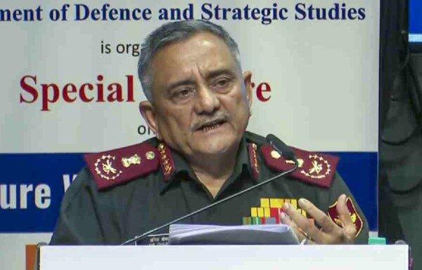 लष्करी कार्यवाहीत झालेले नुकसान महत्त्वाचे नसते, तर अंतिम परिणाम महत्त्वाचे असतात : संरक्षण दल प्रमुख जनरल अनिल चौहान In military operations, the losses incurred are not important, but the final results are