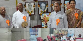 कौशिक आश्रमच्या शिबिरात ३८४ जणांचे रक्तदान