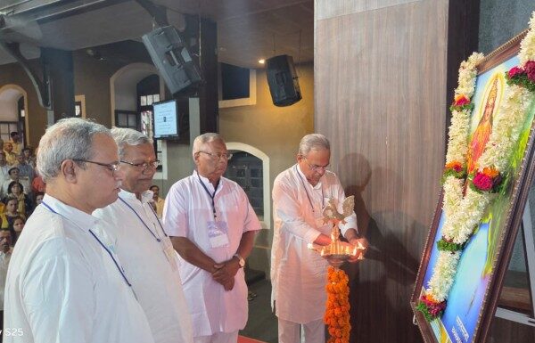 जागतिक शांतीसाठी 'हिंदू प्रारूप' विकसित करणार