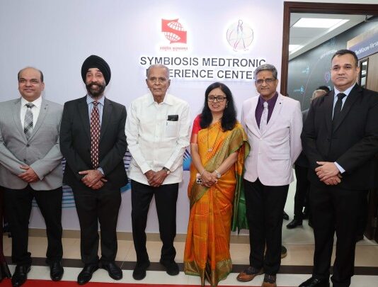 सिम्‍बायोसिस येथे अत्‍याधुनिक एक्‍स्‍पीरिअन्‍स सेंटरचे उद्घाटन