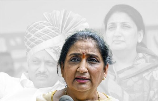 Sunetra Pawar: महाराष्ट्राच्या पहिल्या महिला उपमुख्यमंत्री म्हणून सुनेत्रा पवार उद्या घेणार शपथ; राष्ट्रवादीच्या अध्यक्षपदावरही शिक्कामोर्तब सुनेत्रा पवार महाराष्ट्र उपमुख्यमंत्री