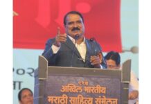 झेंडा कुणाचीही घ्या,दांडा मराठीचाच असायला हवा : विश्वास पाटील