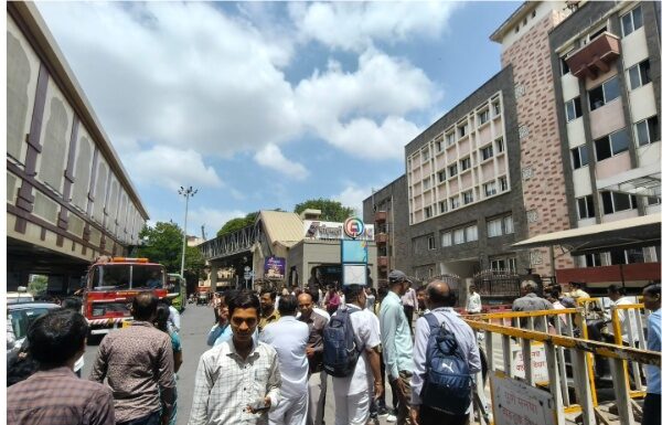 पुणे महापौर कार्यालय आणि आरएसएस मुख्यालय उडवून देण्याची धमकी; परिसरात खळबळ Pune Municipal Corporation bomb threat