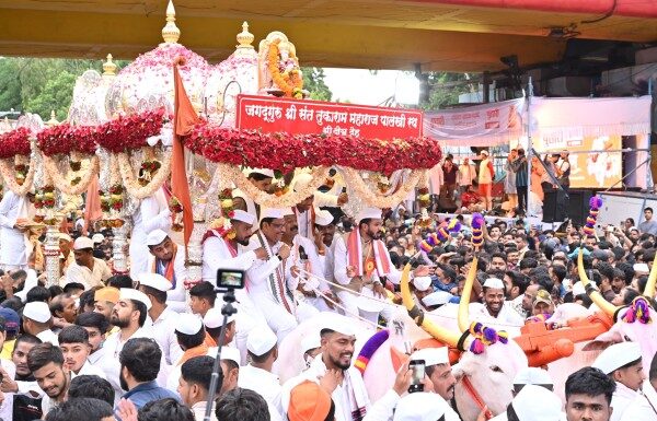 संत तुकाराम महाराजांची पालखी उद्योगनगरीत दाखल