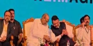 पुण्यातील तळेगावात पवार-फडणवीस भेटीने राजकीय चर्चांना उधाण Sharad Pawar Devendra Fadnavis Talegaon Meeting