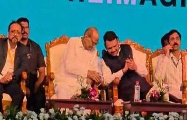 Sharad Pawar Devendra Fadnavis Talegaon Meeting